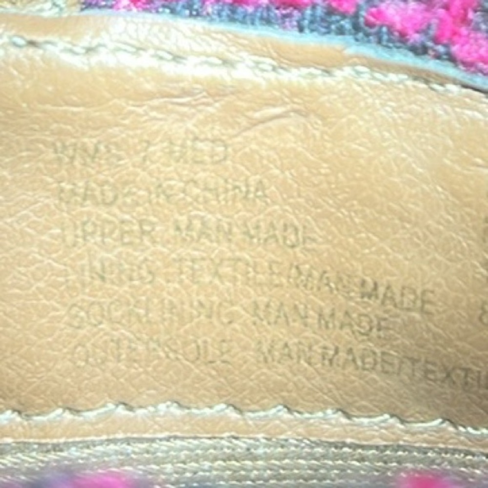 Mudd, Indian Style, Round Toe, Zip Up Back Ankle booties, Cognac, Size 7M - Picture 13 of 14
